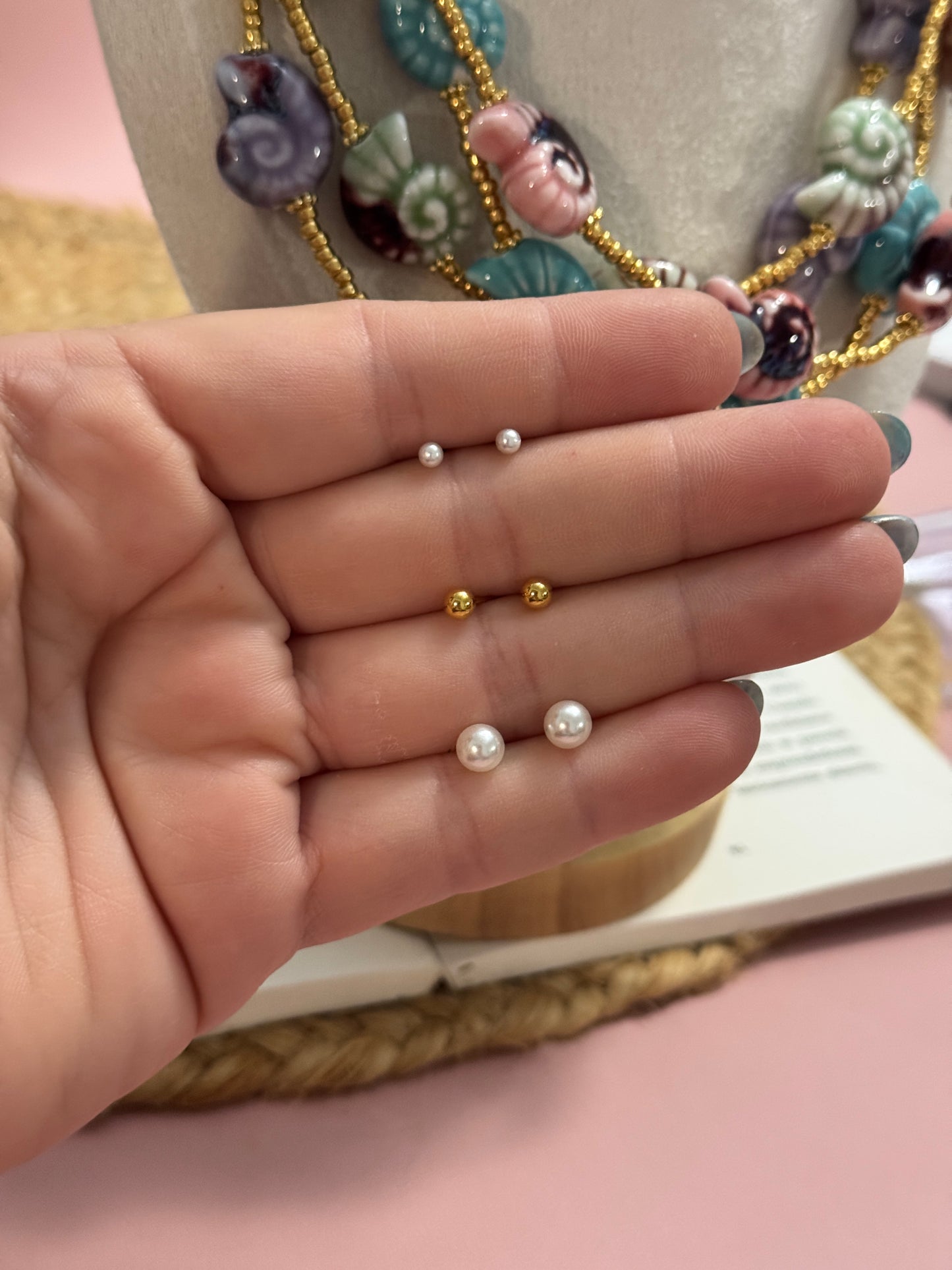 Basic stud - Perla De Agua Dulce