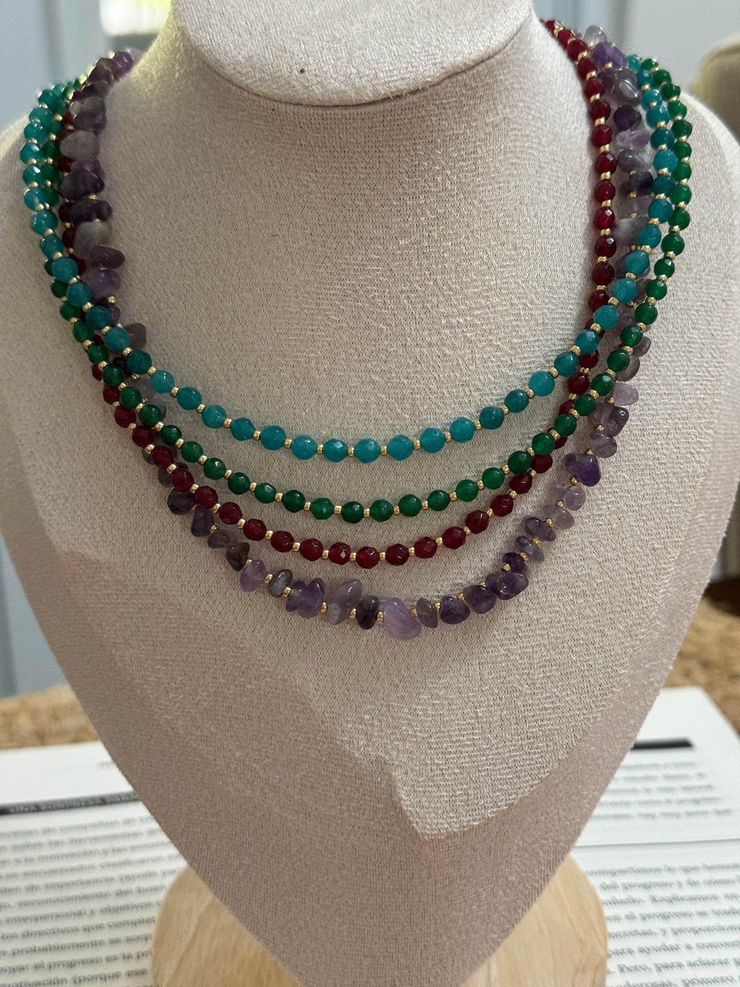 Gemstone choker - Perla De Agua Dulce