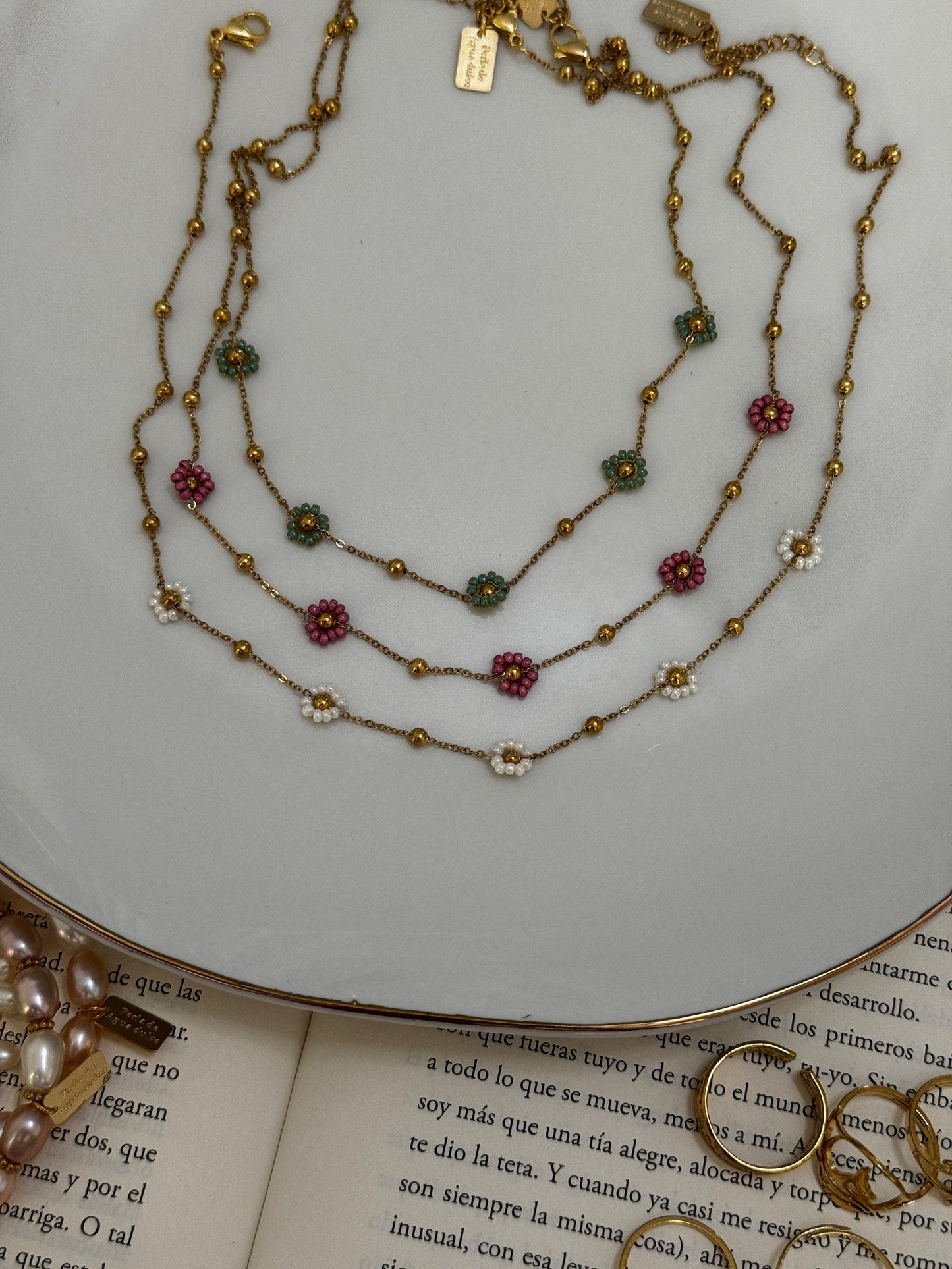 Flower necklace - Perla De Agua Dulce