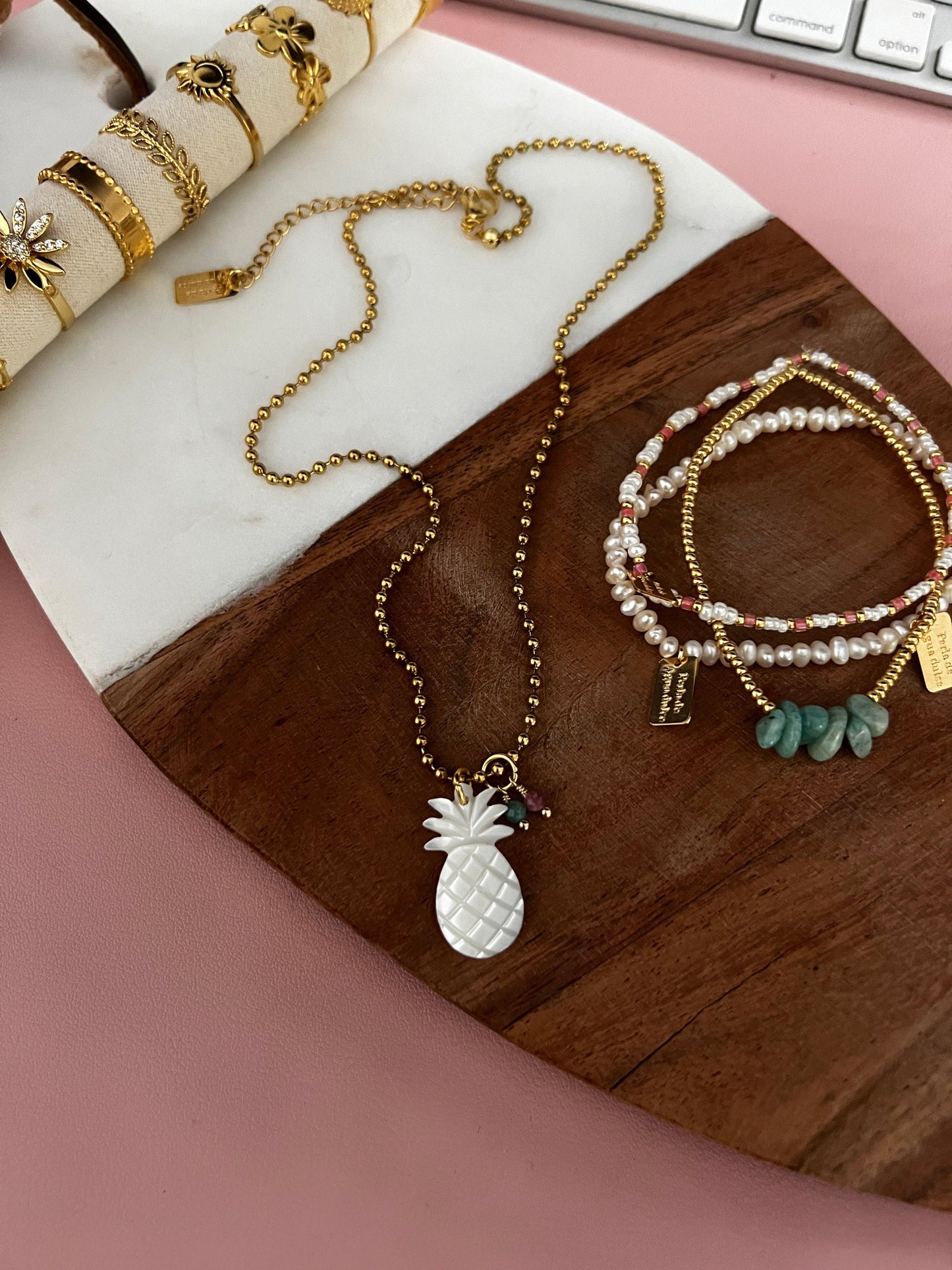 Pineapple necklace - Perla De Agua Dulce
