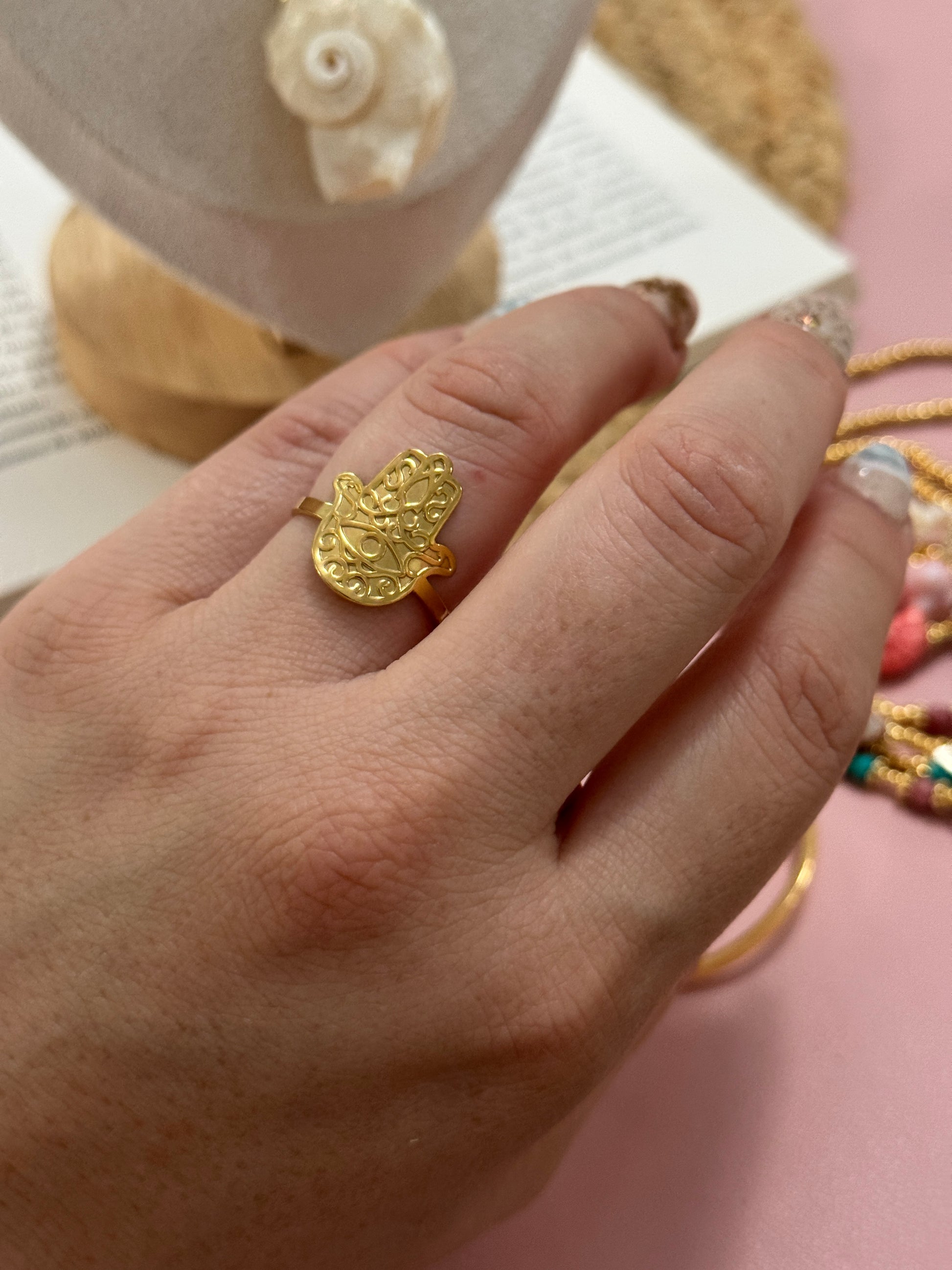 Mano de Fátima 🪬 ring - Perla De Agua Dulce