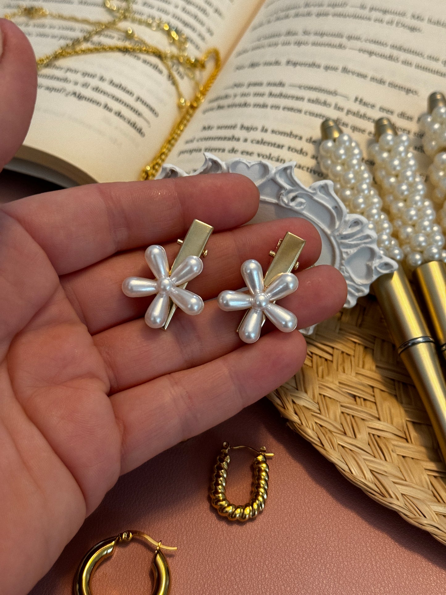 Flower pearl clip (2 piezas)